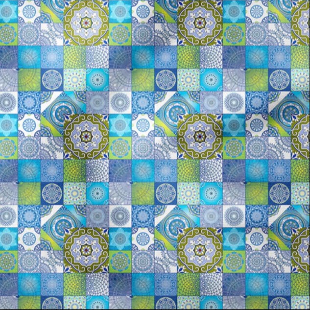 Mavi Zemin Üzerine Patchwork Geometrik Dijital Baskılı Kumaş