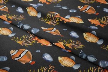 Siyah Zeminli Balık Nemo