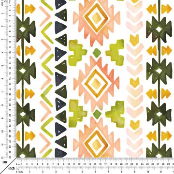 Beyaz Zeminli Soft Tonlarda Etnik Desenler