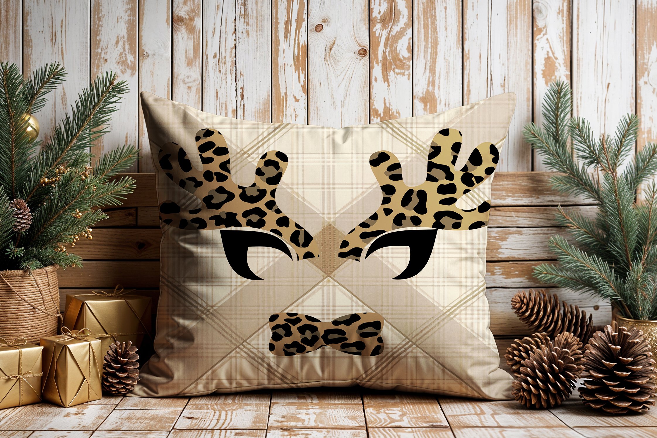 Yılbaşı Koleksiyonu- 45x45 cm Dikilmemiş 2’li Kırlent Paneli – Krem Ekose Zemin Leopar Geyik Boynuzu Papyonu