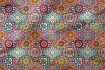 Renkli Geometrik Mandala Desenli Dijital Baskılı Kumaş