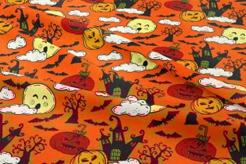Happy Halloween Bulutlar İçinde Cadı Evi ve Balkabakları