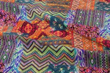 Kırkyama Etnik Halı Kilim Desenli Dijital Baskı Kumaş(SONBAHAR İNDİRİMİ)
