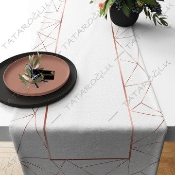 50 cm'lik Beyaz Zemin Üzerine Çizgili Rose Gold Detaylı Kumaş