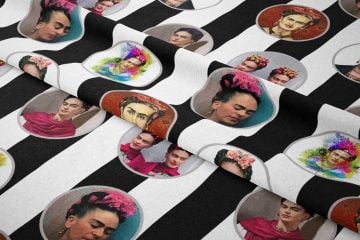 Siyah Beyaz Çizgili Zemin Üzerine Frida Kahlo Desenli Kumaş(SONBAHAR İNDİRİMİ)