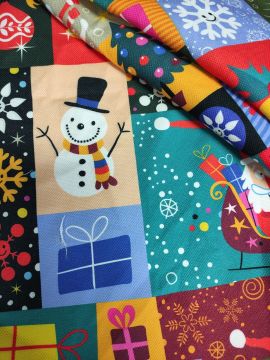 Renkli Noel Babalı Kardan Adamlı Patchwork Desenli Kumaş(SONBAHAR İNDİRİMİ)