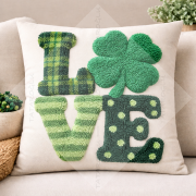 St. Patrick Day Love Shamrock 3D Tuft Görünümlü 2'li Kırlent Panel Kumaş – 45x45 cm