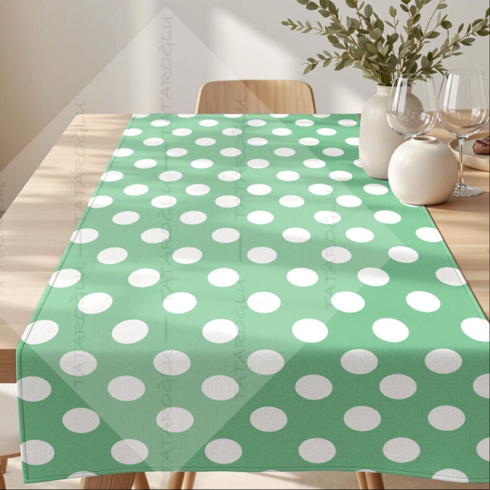 St. Patrick’s Day Mint Yeşil Puantiyeli Petek Dokulu Polyester Kumaş 50x142 cm – Dikilmemiş Masa Runner