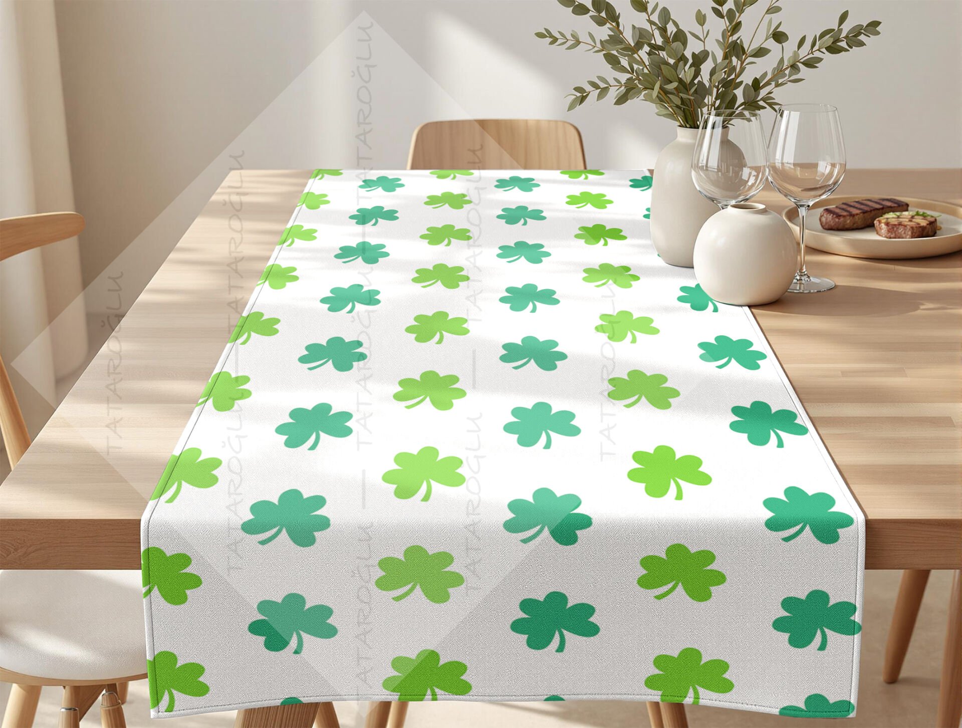 St. Patrick’s Day Yonca Desenli Petek Dokulu Polyester Kumaş 50x142 cm – Dikilmemiş Masa Runner