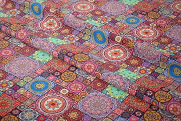 Kareli Geometrik Mandala Desenli Dijital Baskılı Kumaş