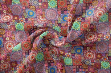 Kareli Geometrik Mandala Desenli Dijital Baskılı Kumaş