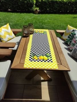 Dama Zemin Üzerine Kenarları Sarı Limon Desenli Lazer Kesim Runner