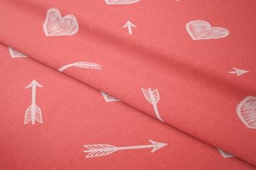 Sevgililer Günü Koleksiyonu- Kırmızı Zeminli Kalpli Oklu Kumaş