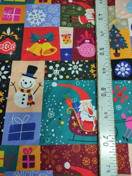 Yılbaşı Koleksiyonu-  Renkli Noel Babalı Kardan Adamlı Patchwork Desenli Kumaş