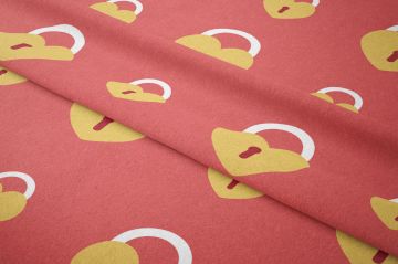 Sevgililer Günü Koleksiyonu-Nar Çiçeği Zeminli Kalpli Asma Kilitli Kumaş