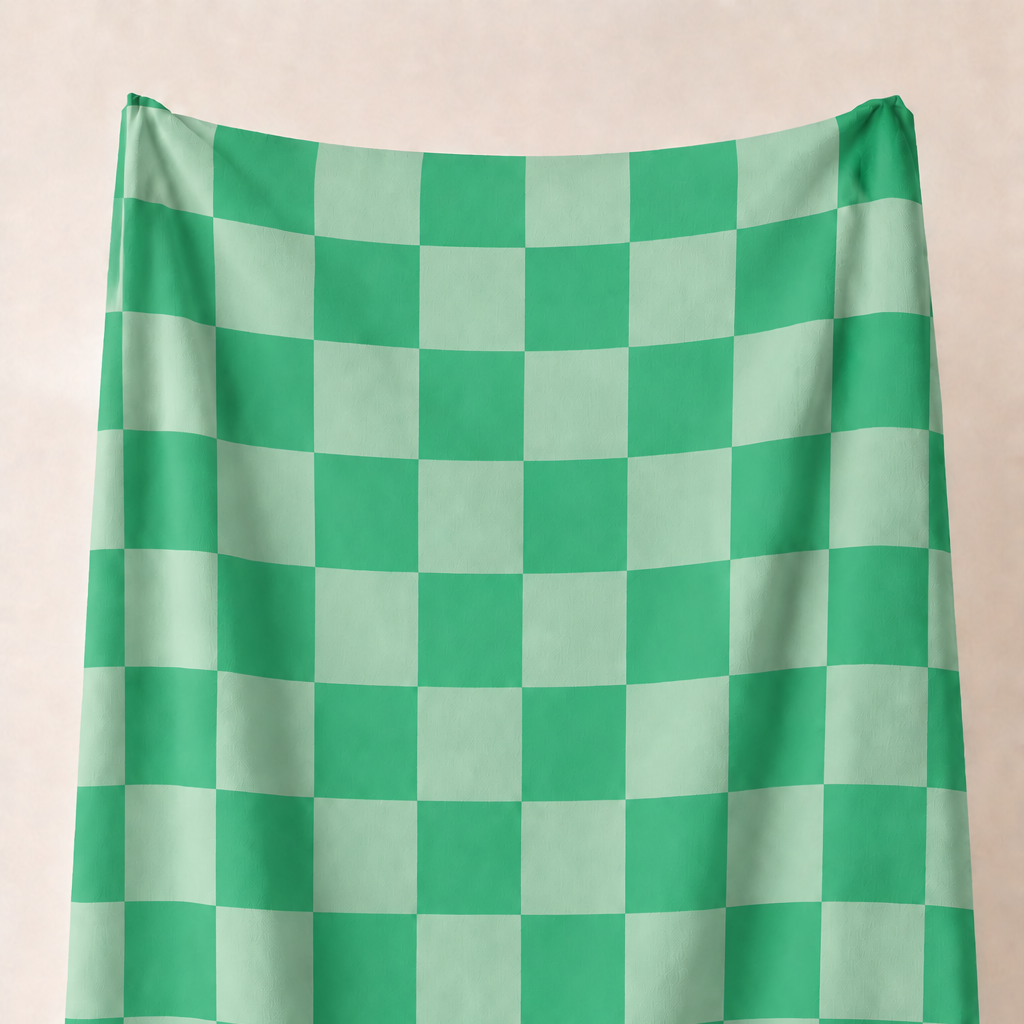 Yeşil ve Mint Yeşili Damalı Kumaş – 2x2 cm Kare Desenli Petek Dokulu Polyester Kumaş