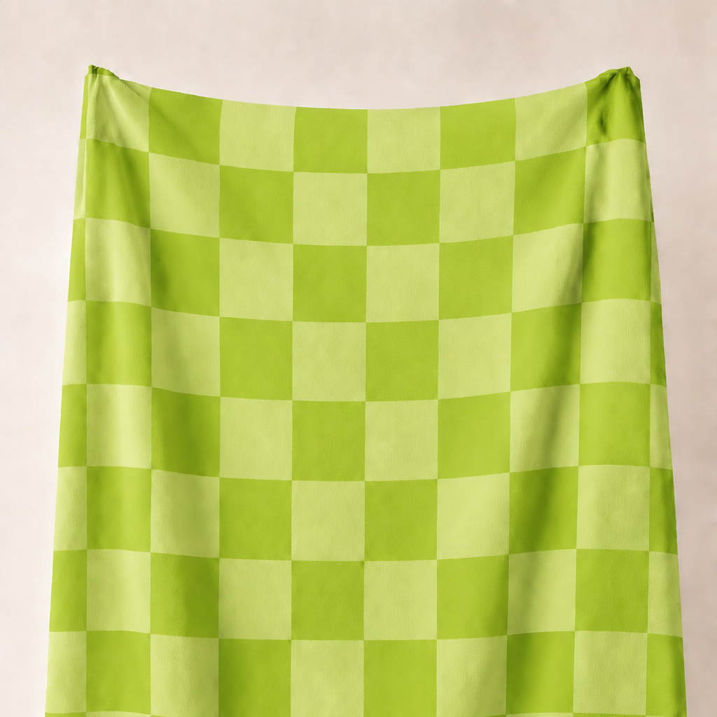 Lime Yeşili ve Açık Fıstık Yeşili Damalı Kumaş – 2x2 cm Kare Desenli Petek Dokulu Polyester Kumaş