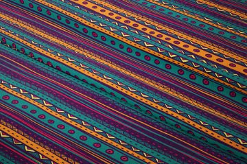 Sarı Turkuaz Mor Tonlarda Etnik Desenli Dijital Baskılı Kumaş