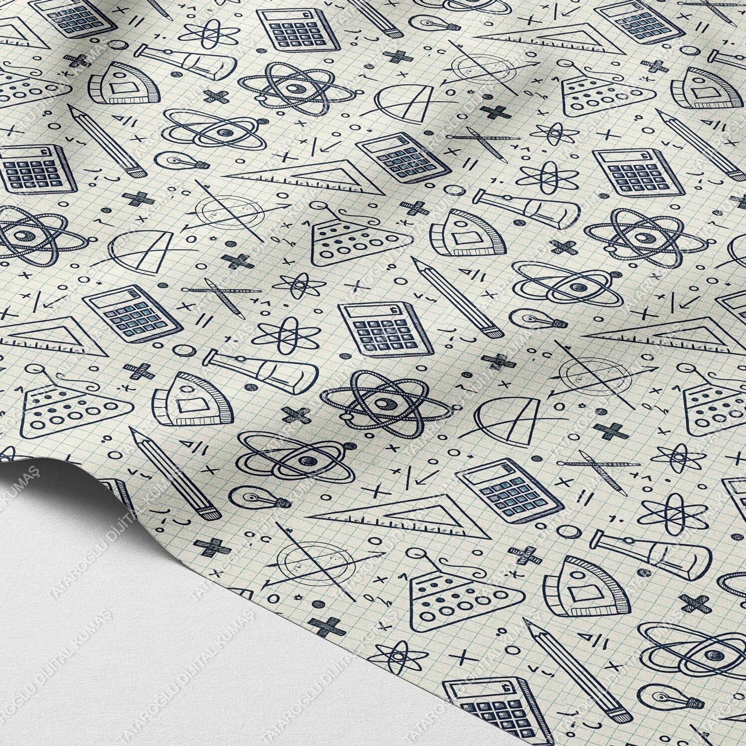 Back to School- Bilim ve Matematik Temalı Petek Dokulu Dijital Baskı Kumaş – %100 Polyester, 143 cm En