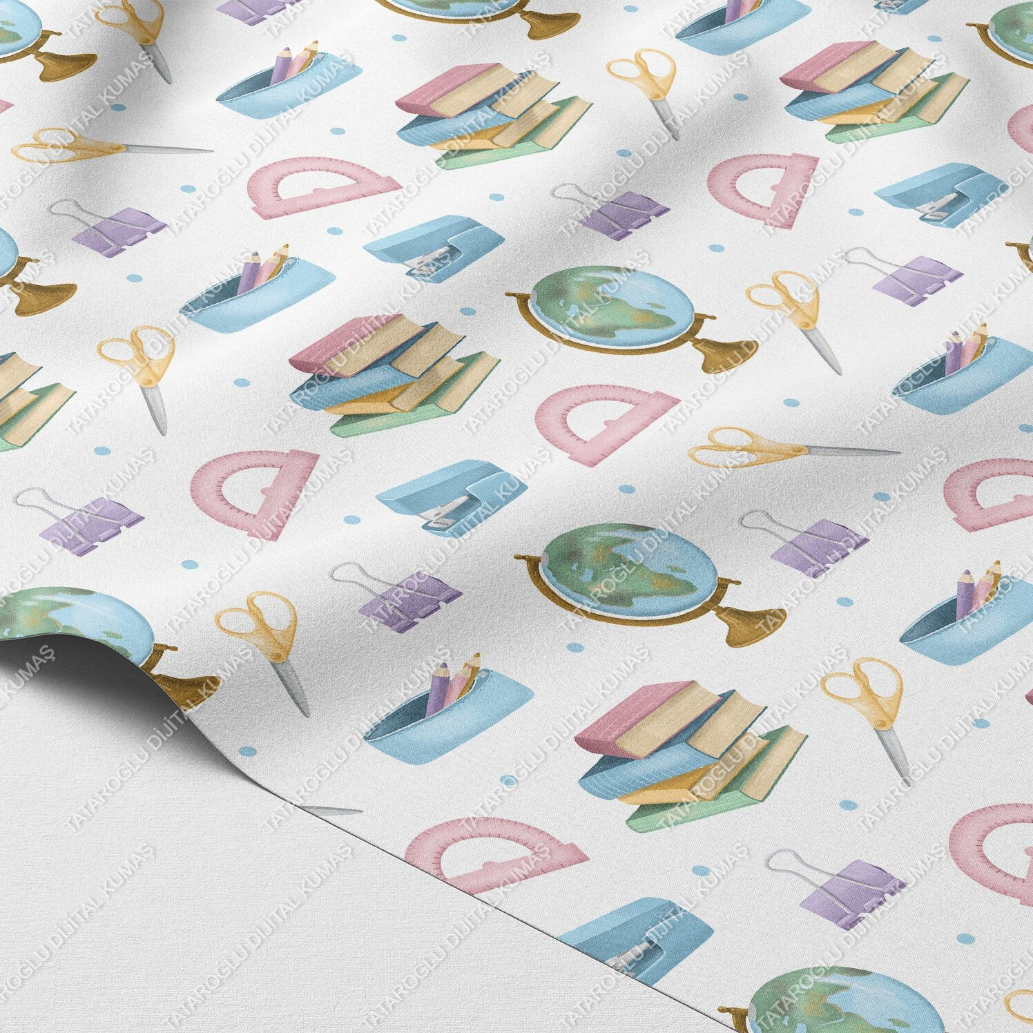 Back to School-Pastel Tonlarda Okul Temalı Dijital Baskı Petek Dokulu Kumaş – %100 Polyester, 143 cm En