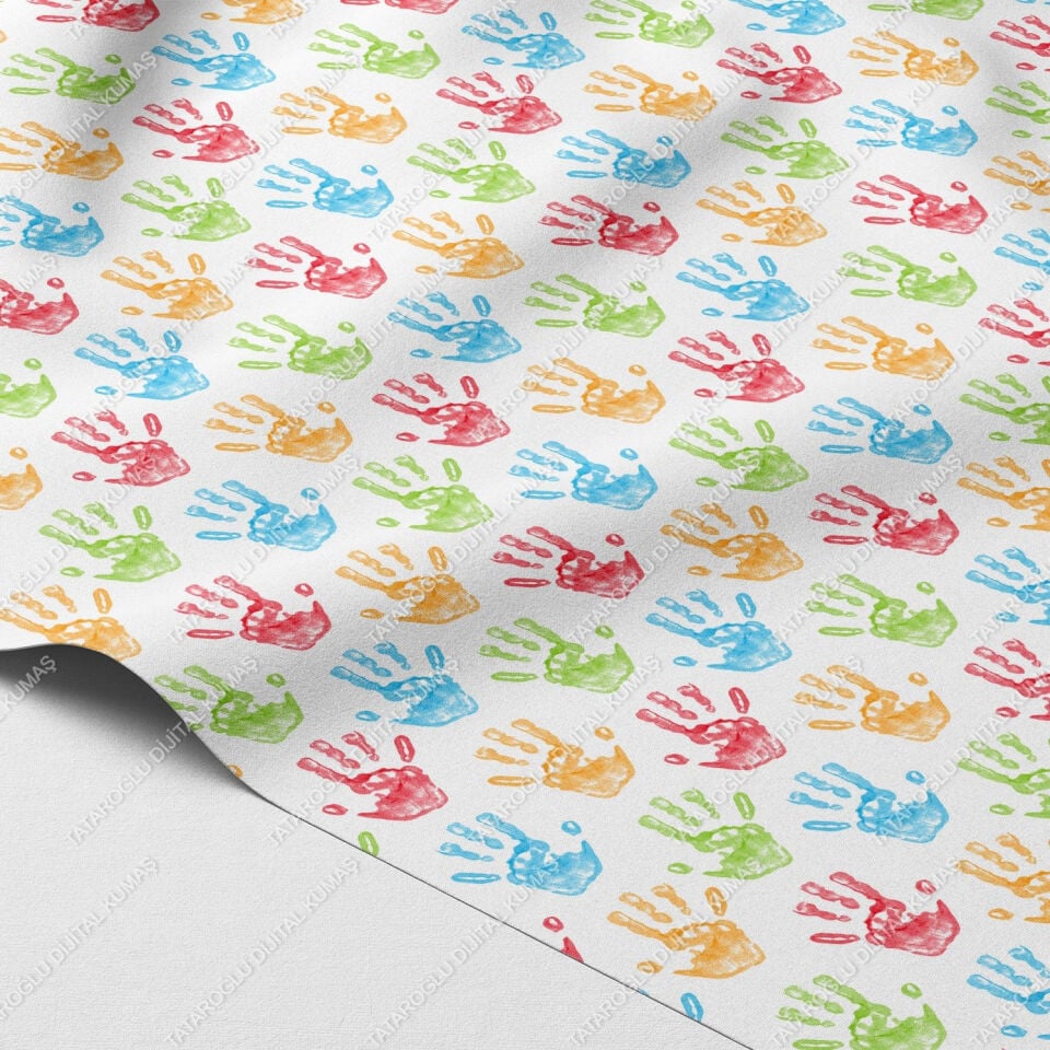 Back to School-Renkli El İzi Desenli Dijital Baskı Petek Dokulu Kumaş – %100 Polyester, 143 cm En