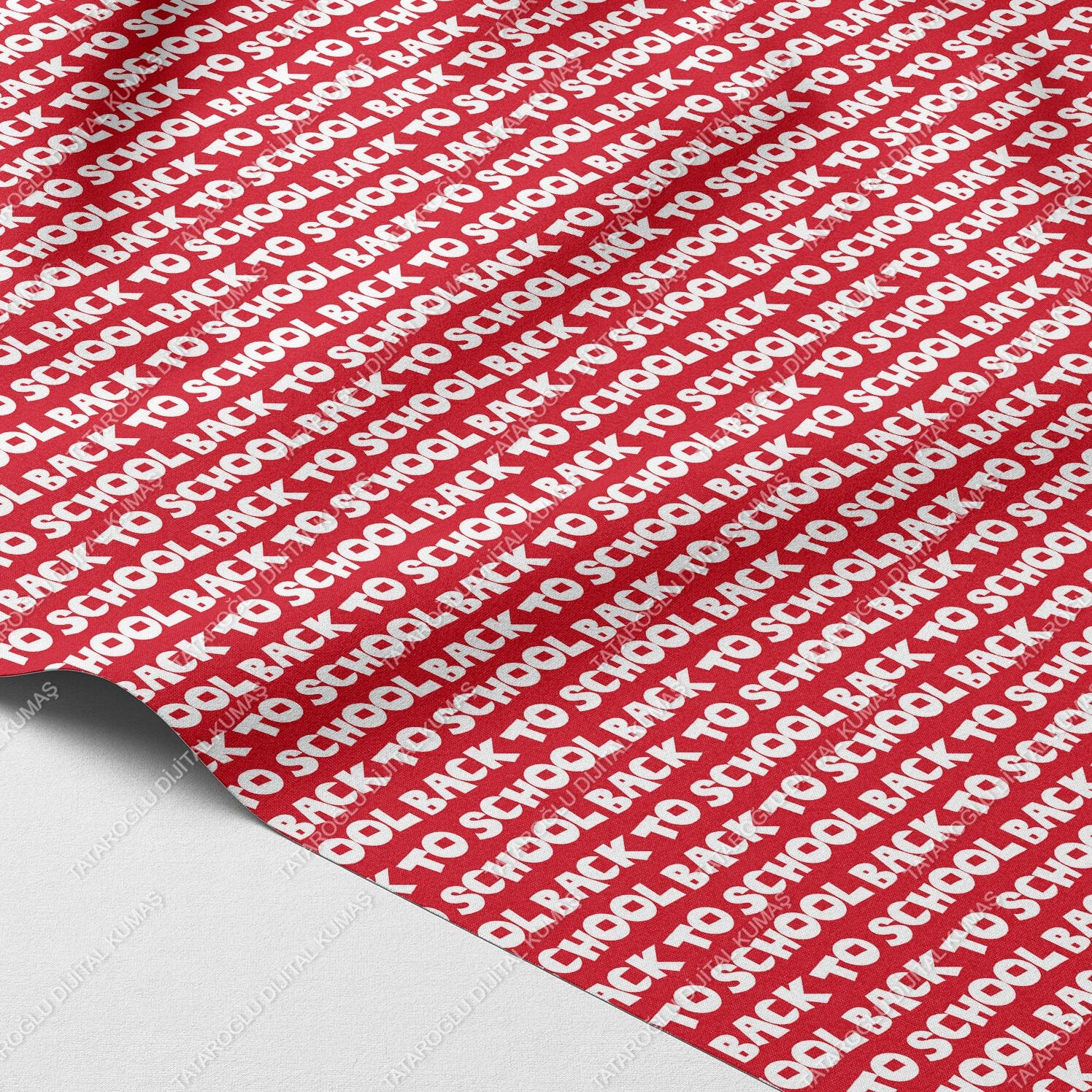 Back to School-Back to School Yazılı Kırmızı Dijital Baskı Petek Dokulu Kumaş – 143 cm En