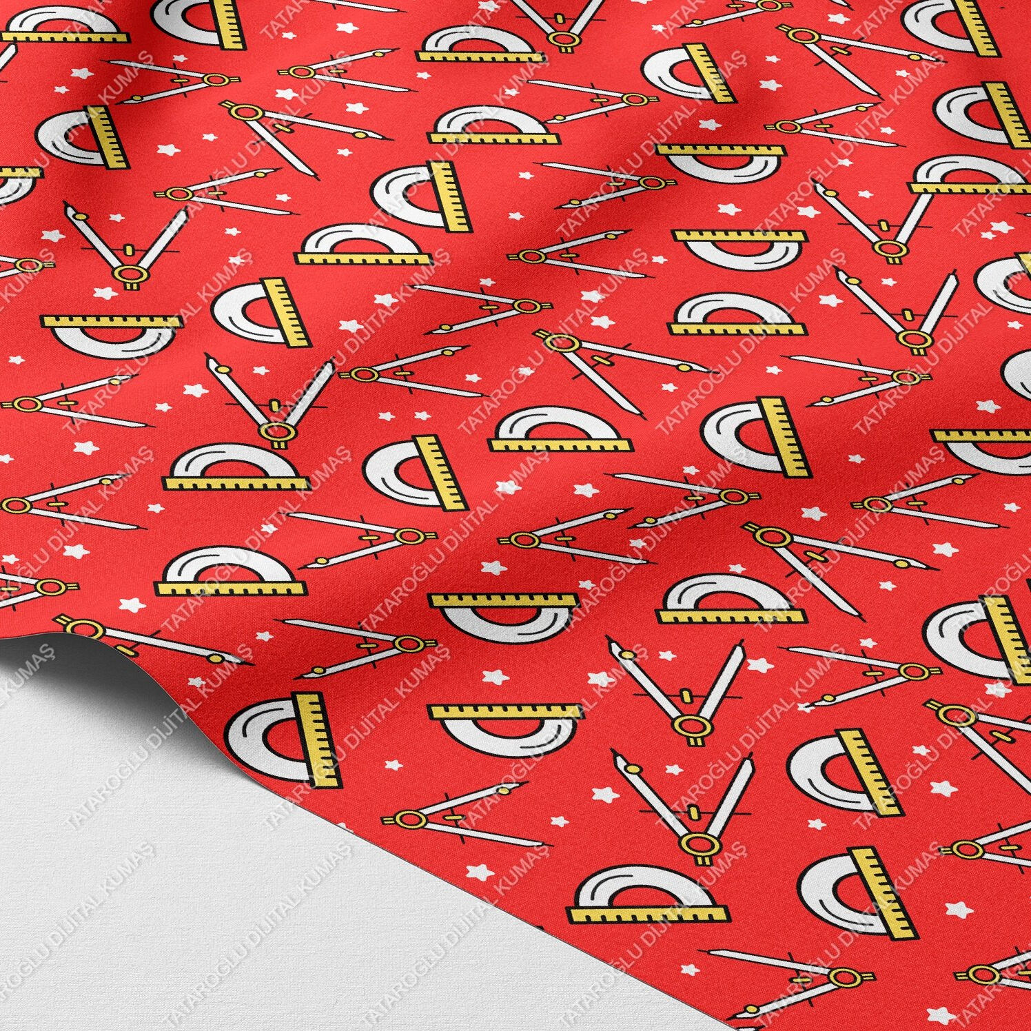 Back to School-Kırmızı Zemin Geometrik Desenli Dijital Baskı Polyester Kumaş – Okul ve Hobi Projeleri İçin