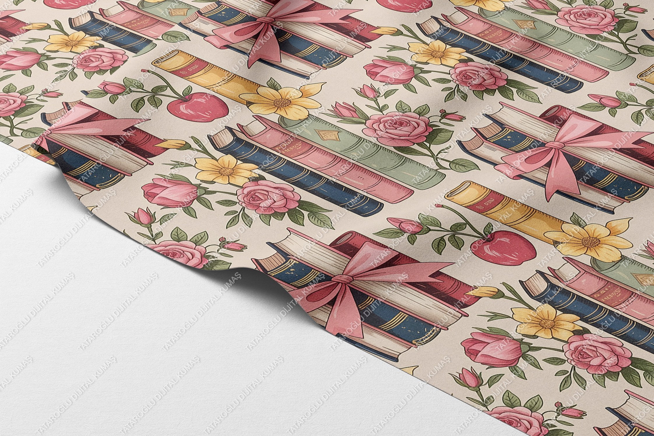 Vintage Kitap ve Çiçek Desenli Dijital Baskı Polyester Kumaş – Romantik Okul ve Bahar Teması