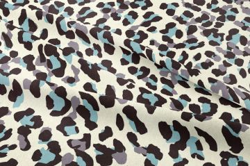 Krem Zemin Üzerine Siyah Mavi Leopar Desen Baskılı Kumaş