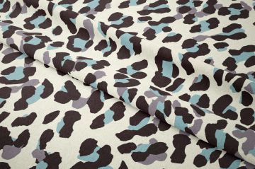 Krem Zemin Üzerine Siyah Mavi Leopar Desen Baskılı Kumaş