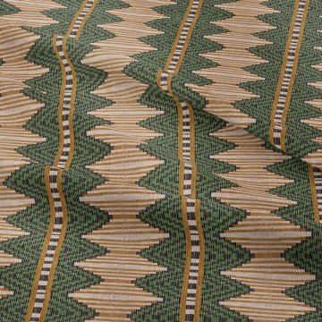 Dokuma Kilim Efektli krem zemin üzerinde Kahve ve Yeşil Geometrik Desenli Kumaş